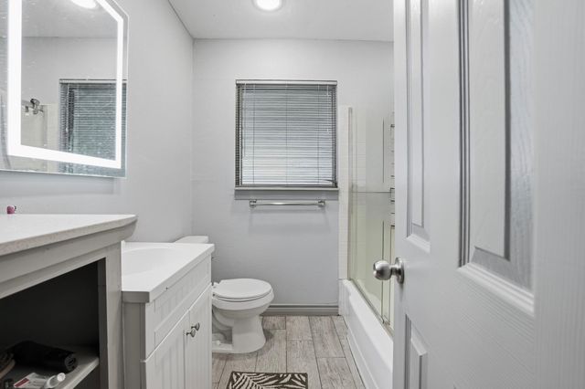 6023 Pineshade Lane, Houston, TX 77008