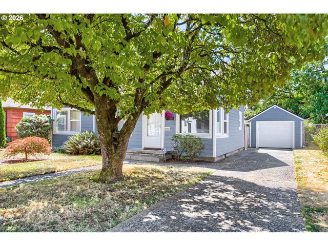 9320 Se YAMHILL St, Portland, OR 97216