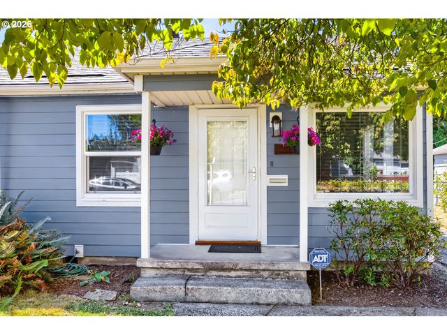 9320 Se YAMHILL St, Portland, OR 97216