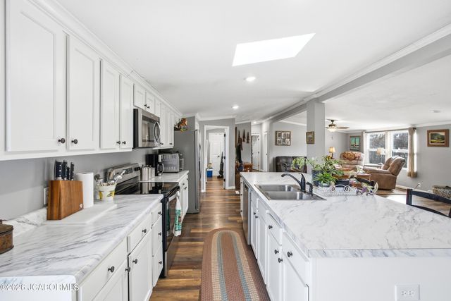 7630 N HWY VV, Columbia, MO 65202