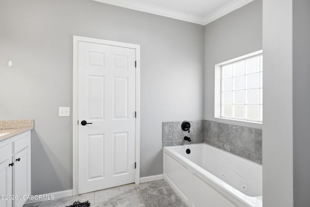 7630 N HWY VV, Columbia, MO 65202