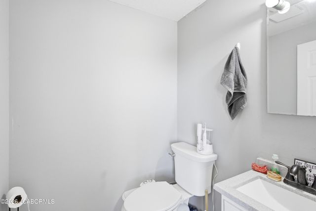 7630 N HWY VV, Columbia, MO 65202