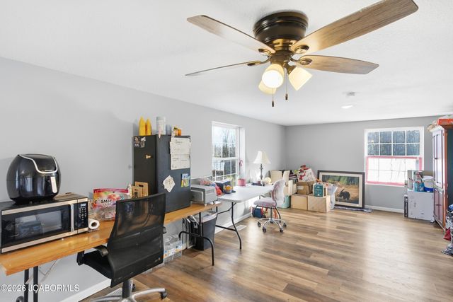 7630 N HWY VV, Columbia, MO 65202