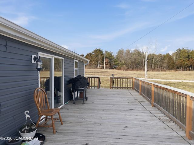 7630 N HWY VV, Columbia, MO 65202