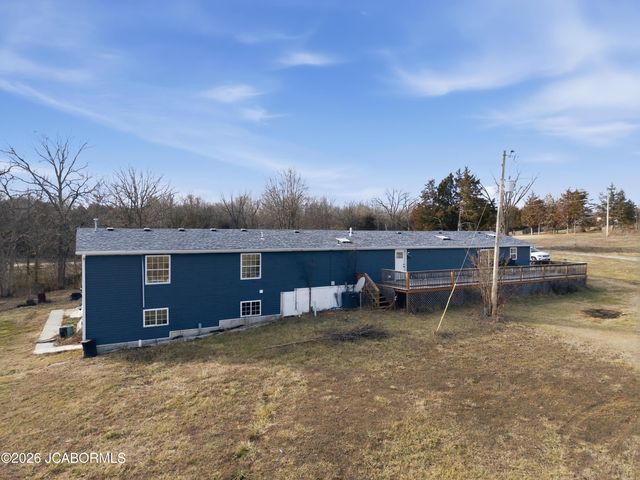 7630 N HWY VV, Columbia, MO 65202