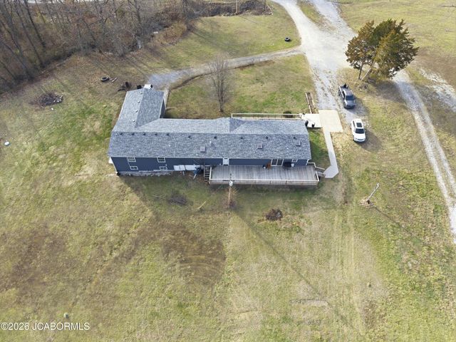 7630 N HWY VV, Columbia, MO 65202