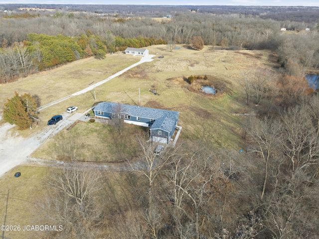 7630 N HWY VV, Columbia, MO 65202