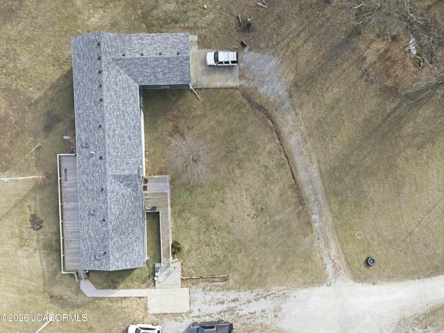 7630 N HWY VV, Columbia, MO 65202