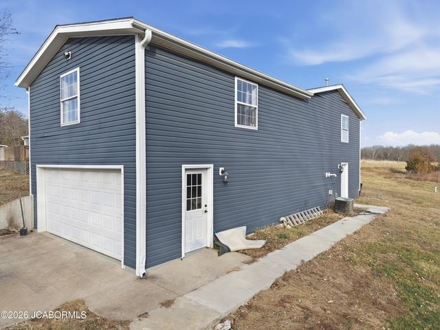 7630 N HWY VV, Columbia, MO 65202