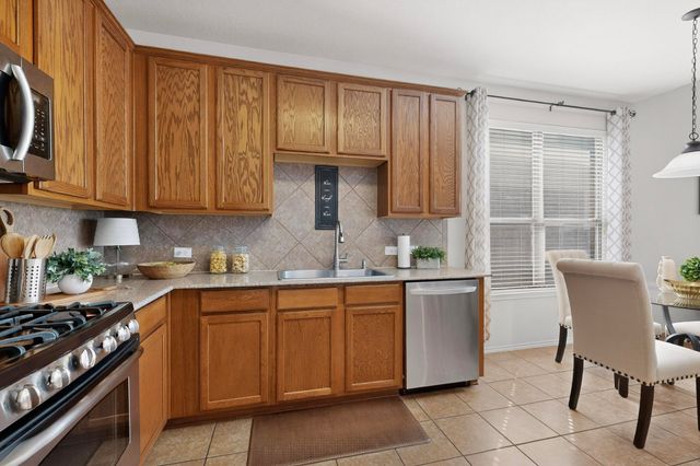 9009 Golden Sunset Trail, Fort Worth, TX 76244