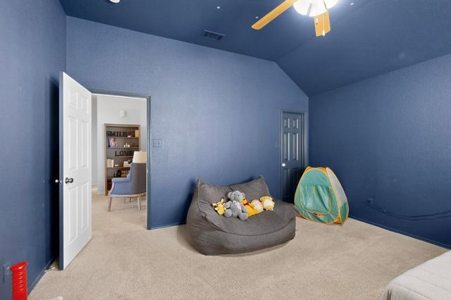 9009 Golden Sunset Trail, Fort Worth, TX 76244