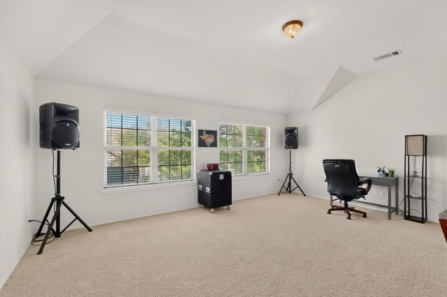 9009 Golden Sunset Trail, Fort Worth, TX 76244