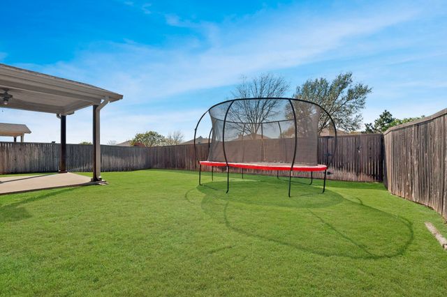 9009 Golden Sunset Trail, Fort Worth, TX 76244