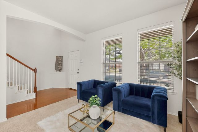 9009 Golden Sunset Trail, Fort Worth, TX 76244