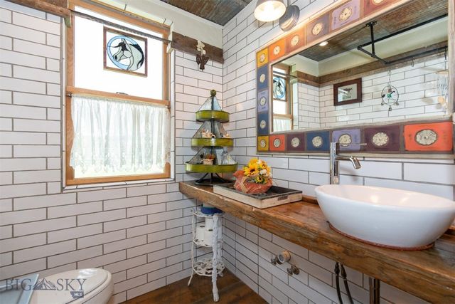 49 Redtail Hawk Road, Mcallister, MT 59740