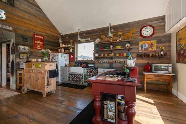 49 Redtail Hawk Road, Mcallister, MT 59740