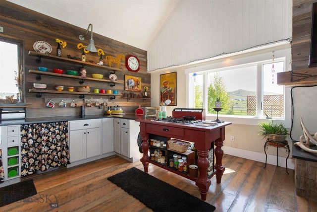 49 Redtail Hawk Road, Mcallister, MT 59740