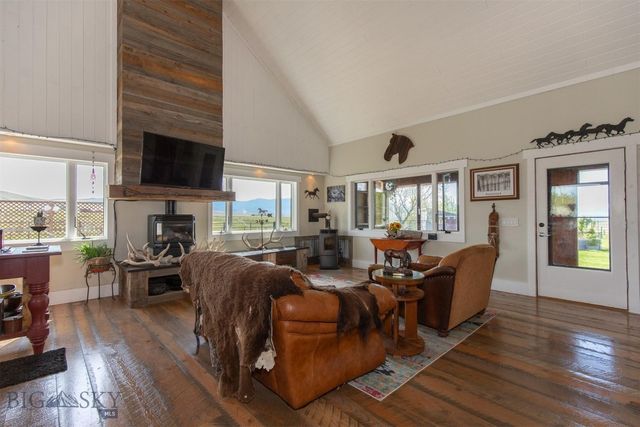 49 Redtail Hawk Road, Mcallister, MT 59740