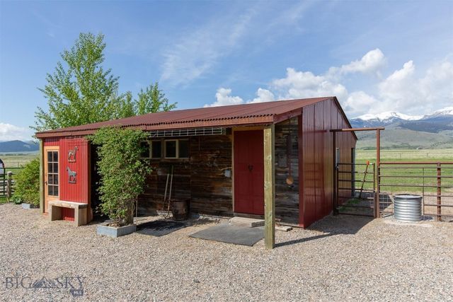 49 Redtail Hawk Road, Mcallister, MT 59740