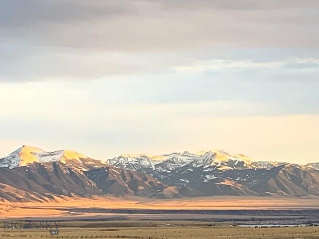 49 Redtail Hawk Road, Mcallister, MT 59740