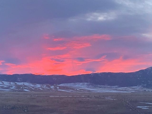 49 Redtail Hawk Road, Mcallister, MT 59740