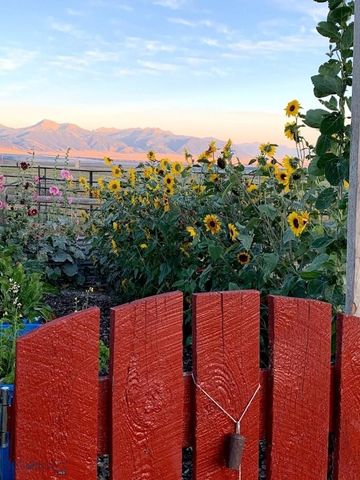 49 Redtail Hawk Road, Mcallister, MT 59740