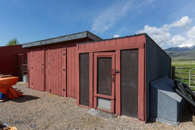 49 Redtail Hawk Road, Mcallister, MT 59740