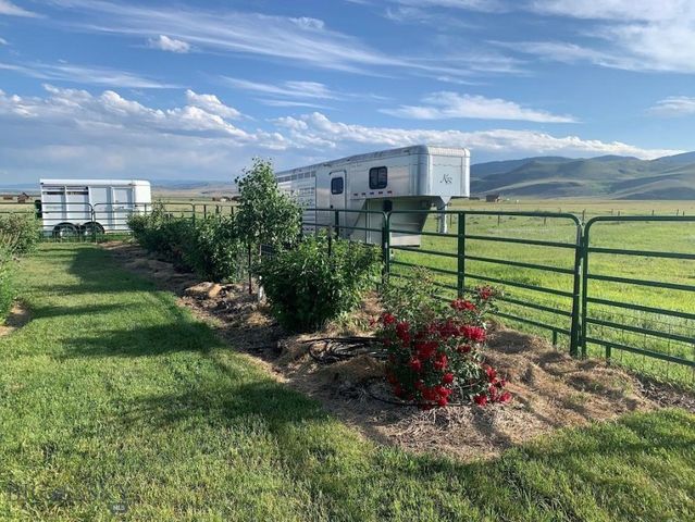 49 Redtail Hawk Road, Mcallister, MT 59740