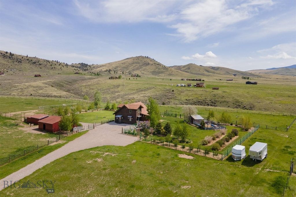 49 Redtail Hawk Road, Mcallister, MT 59740