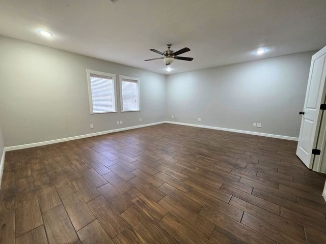 209 E Eller Avenue, Crowley, TX 76036