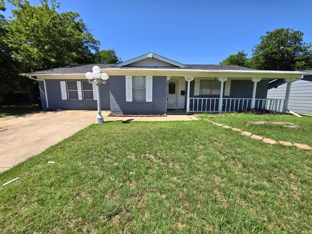 209 E Eller Avenue, Crowley, TX 76036