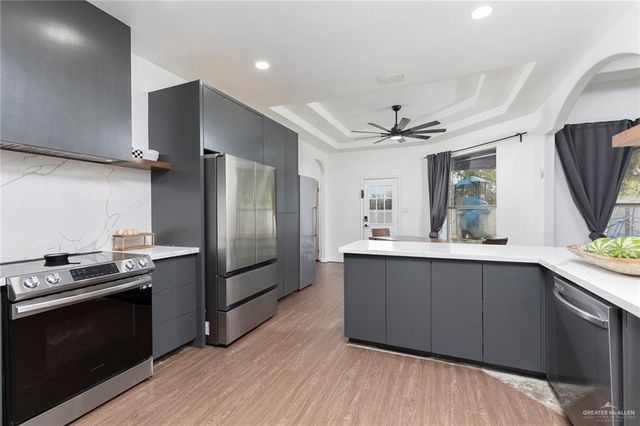 107 E Esperanza Avenue, Mission, TX 78574