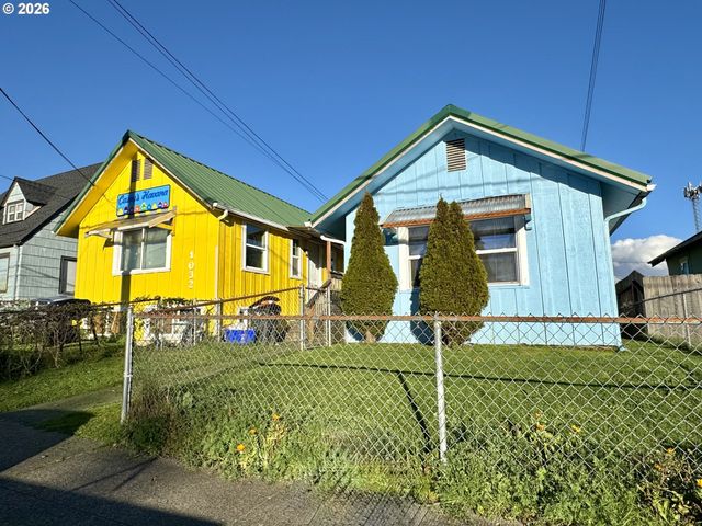 1032 S 4th St, Coos Bay, OR 97420
