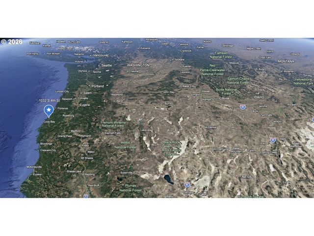 1032 S 4th St, Coos Bay, OR 97420