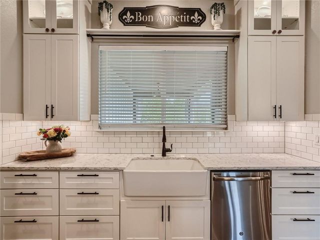 132 Huerta RD, Florence, TX 76527