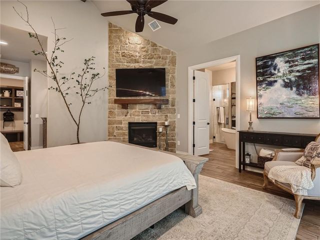 132 Huerta RD, Florence, TX 76527