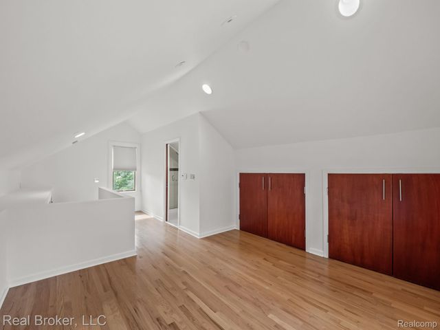 1574 Cole Street, Birmingham, MI 48009
