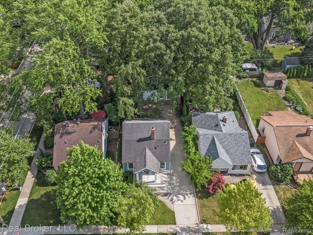 1574 Cole Street, Birmingham, MI 48009
