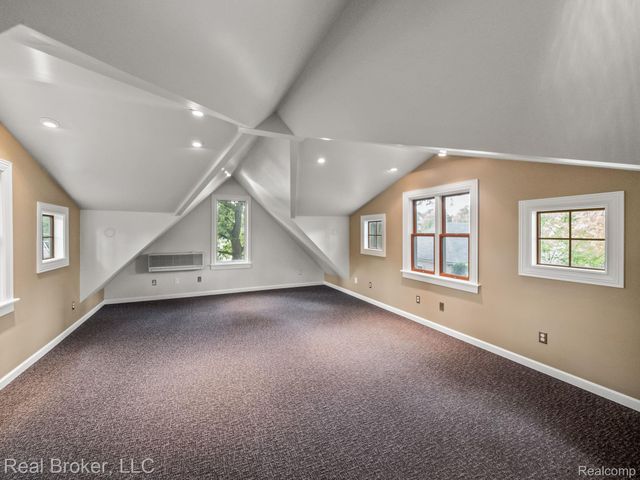 1574 Cole Street, Birmingham, MI 48009