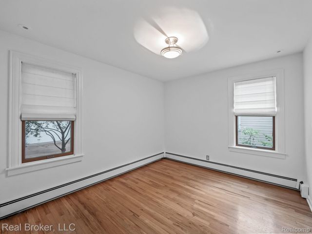 1574 Cole Street, Birmingham, MI 48009