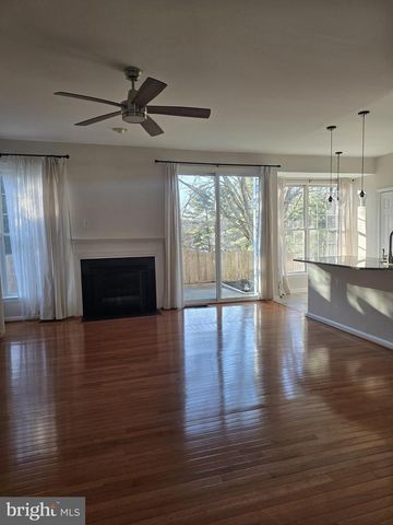 20323 SWALLOW POINT RD, Gaithersburg, MD 20886