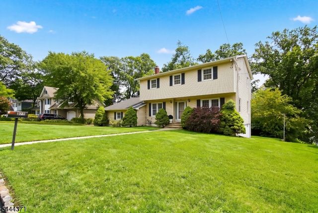 378 FOREST HILL WAY, Mountainside Boro, NJ 07092