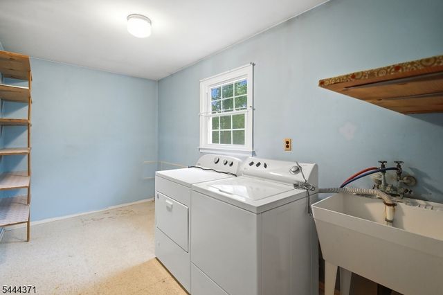 378 FOREST HILL WAY, Mountainside Boro, NJ 07092