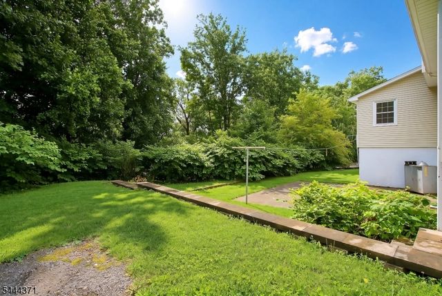 378 FOREST HILL WAY, Mountainside Boro, NJ 07092