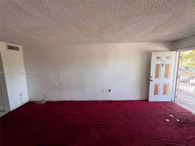 271 NW 177th St B-205, Miami Gardens, FL 33169
