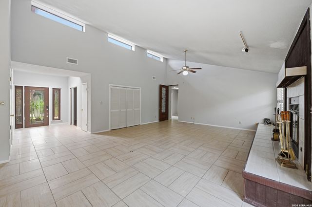 10914 Link, San Antonio, TX 78213