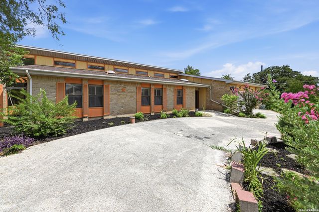 10914 Link, San Antonio, TX 78213