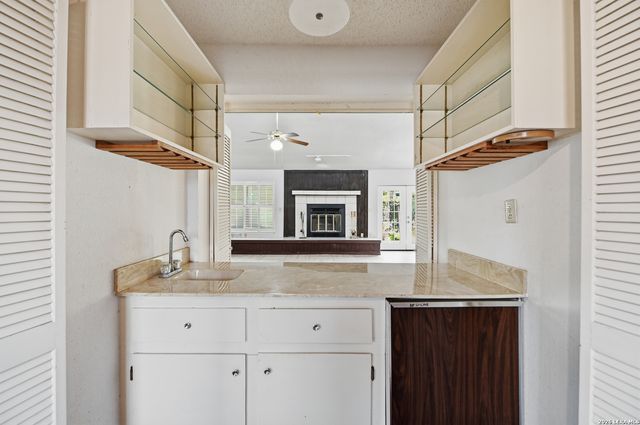 10914 Link, San Antonio, TX 78213
