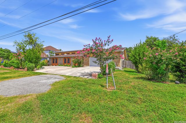 10914 Link, San Antonio, TX 78213