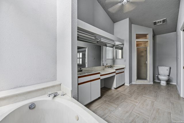 10914 Link, San Antonio, TX 78213